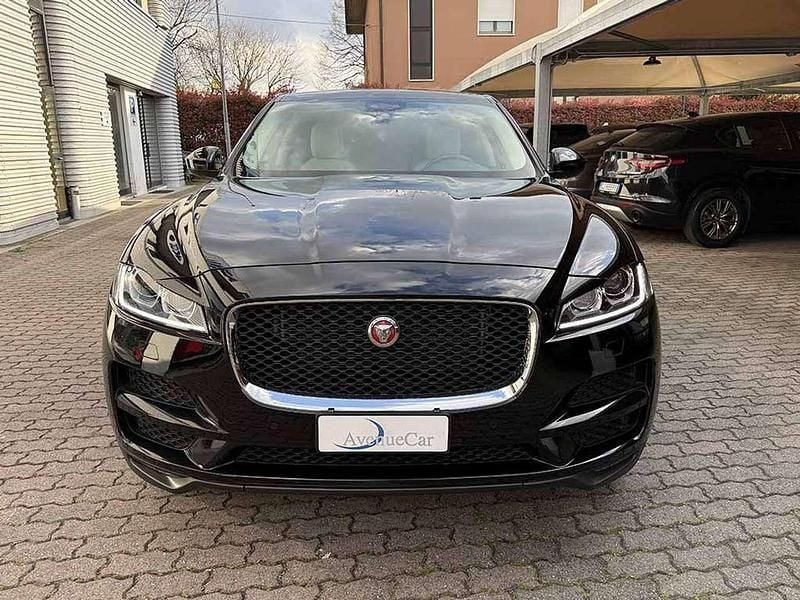 Begagnad Jaguar F-Pace 179 HK (131 kW) 2021 Svart SUV