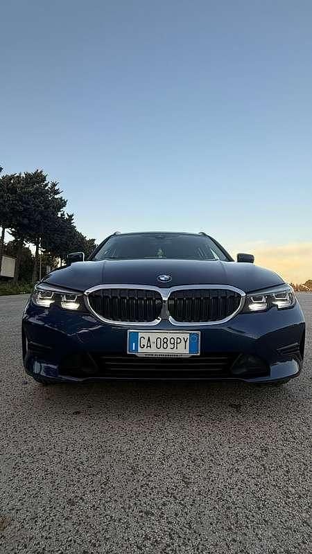 Usata BMW 318 Sport Line 150 CV (110 kW) 2020 Blu Station wagon