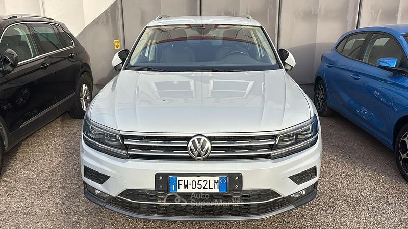Usata VW Tiguan 150 CV (110 kW) 2019 Gray SUV