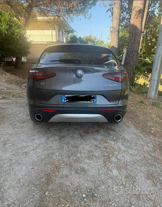 Usata Alfa Romeo Stelvio 210 CV (154 kW) 2018 Grigio SUV