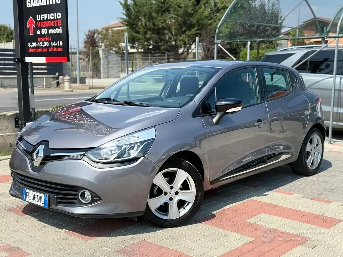Usata Renault Clio IV Zen 73 CV (53 kW) 2016 Grigio Berlina