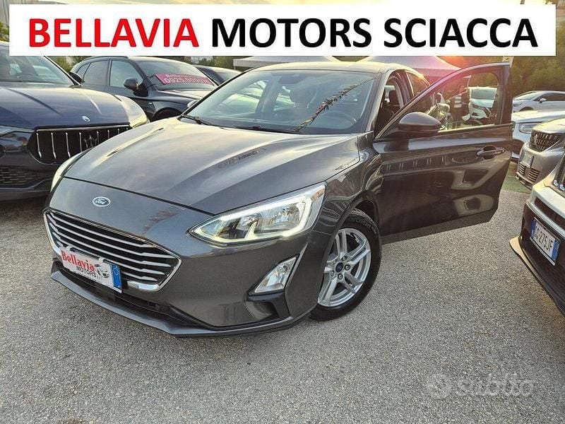 Grigio Usata 2020 Ford Focus Tre volumi | 14.500 € (Super prezzo) - Immagine 1/4