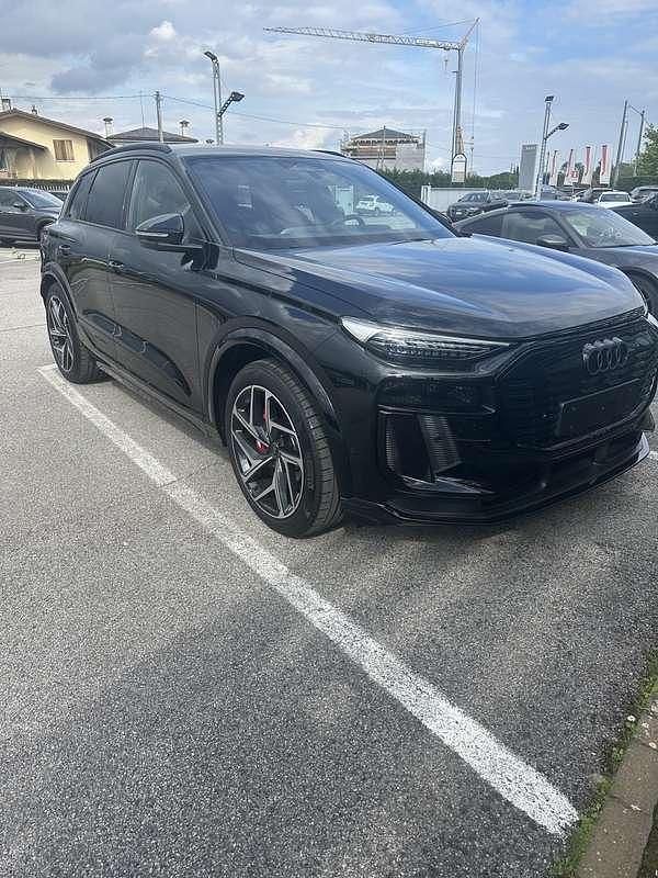 Usata Audi SQ6 e-tron Sport 119 kW (163 CV) 2025 SUV