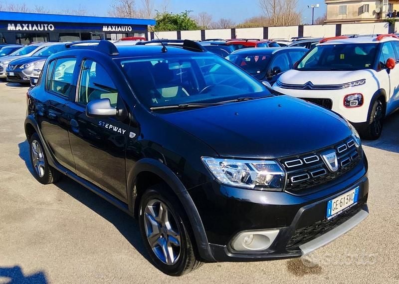 Usata Dacia Sandero Stepway 100 CV (73 kW) 2021 Nero Berlina