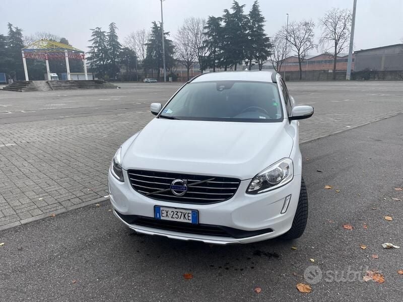 Bianco Usata 2014 Volvo XC60 SUV | 10.000 € (Ottimo prezzo) - Immagine 1/4