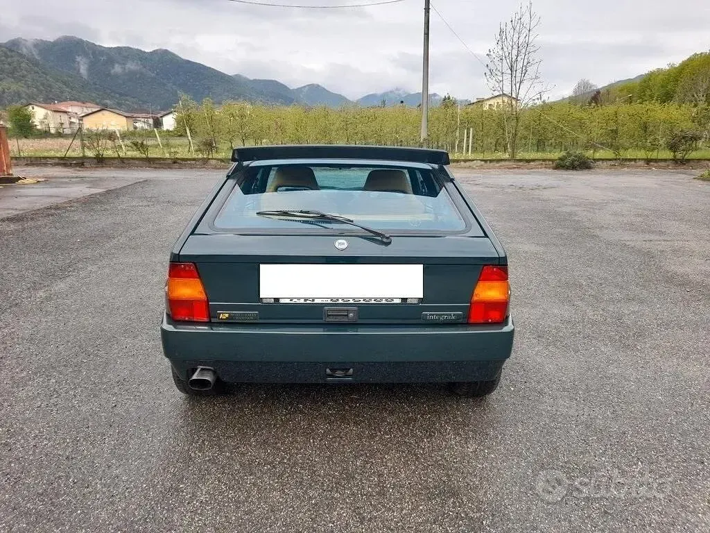 Usata Lancia Delta 205 CV (150 kW) 1992 Verde york Utilitaria