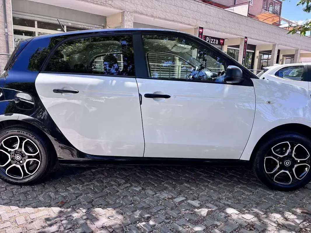 Usata Smart ForFour 71 CV (52 kW) 2018 Utilitaria