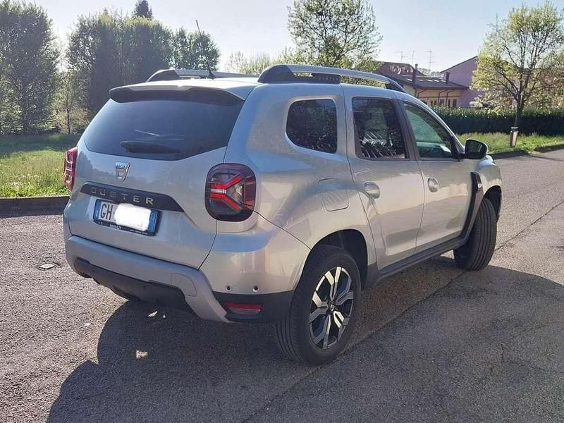 Usata Dacia Duster Prestige 101 CV (74 kW) 2022 Argento SUV