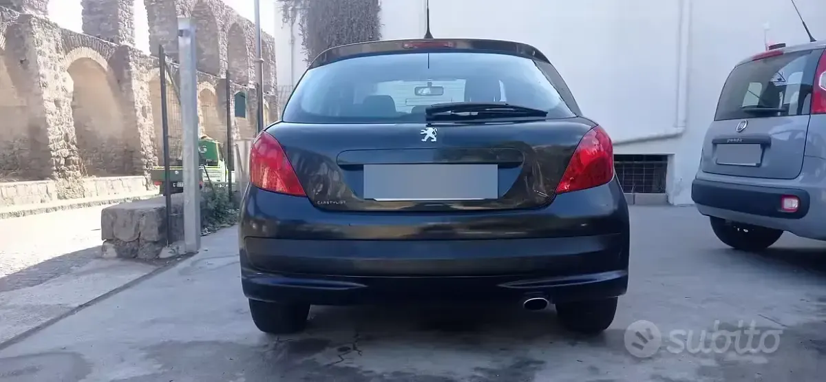 Usata Peugeot 207 90 CV (66 kW) 2007 Nero Berlina