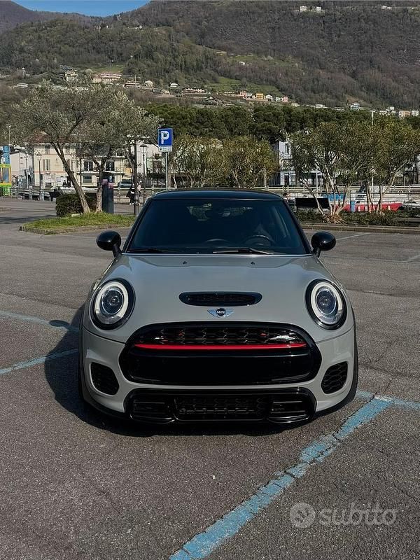 Usata Mini John Cooper Works 231 CV (169 kW) 2015 Grigio Utilitaria