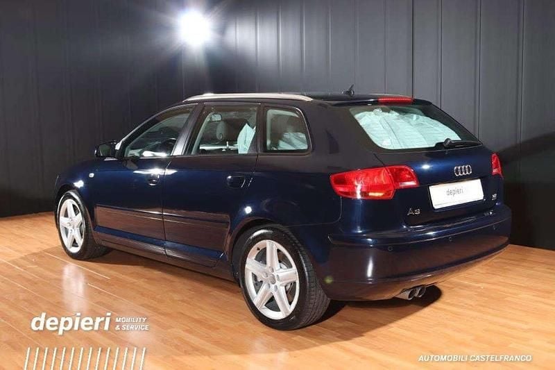 Usata Audi A3 Sportback Ambition 250 CV (183 kW) 2005 Blu/azzurro Utilitaria