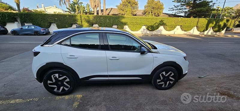 Usata Opel Mokka 131 CV (96 kW) 2021 Bianco SUV