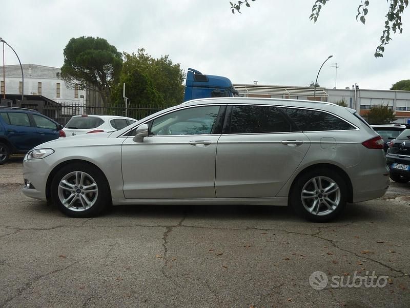 Usata Ford Mondeo 150 CV (110 kW) 2017 Grigio Station wagon