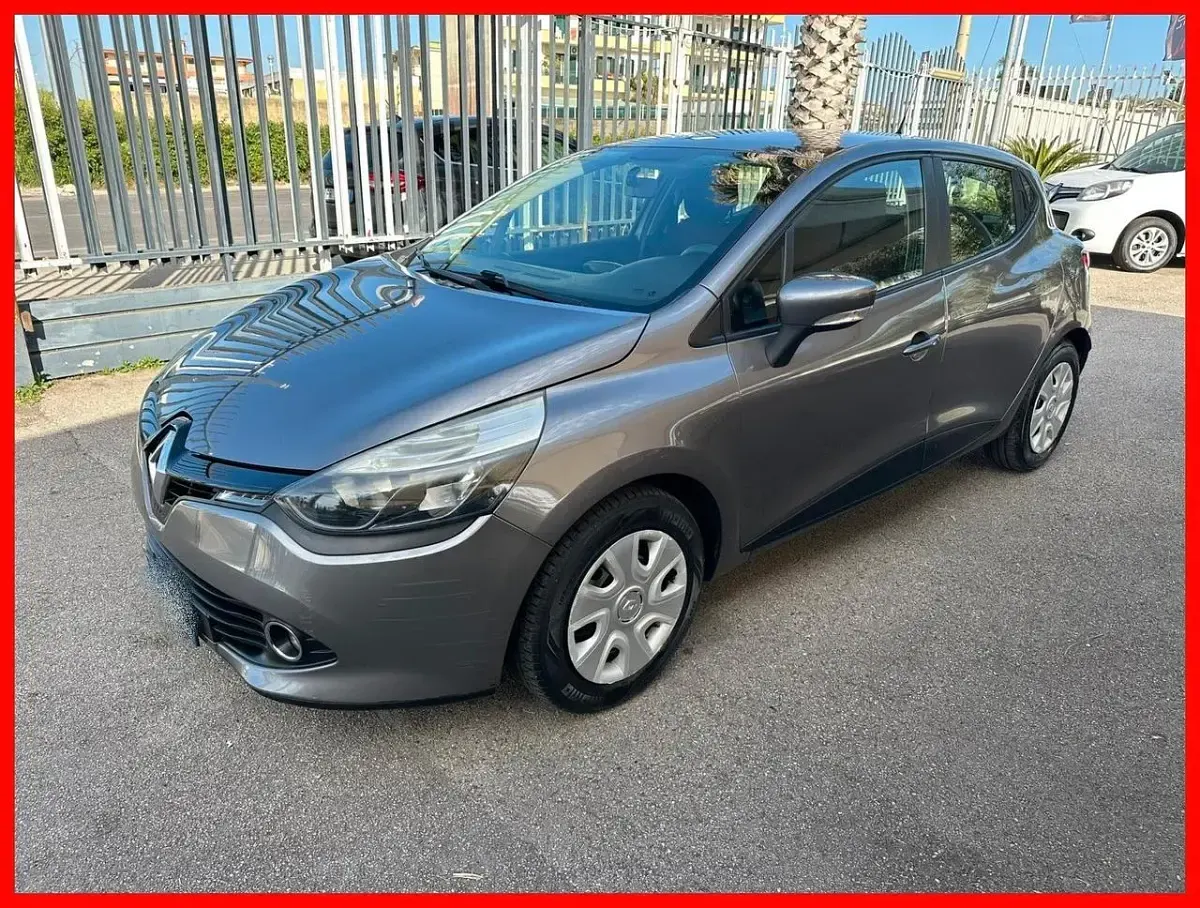 Usata Renault Clio IV 72 CV (52 kW) 2014 Grigio Berlina