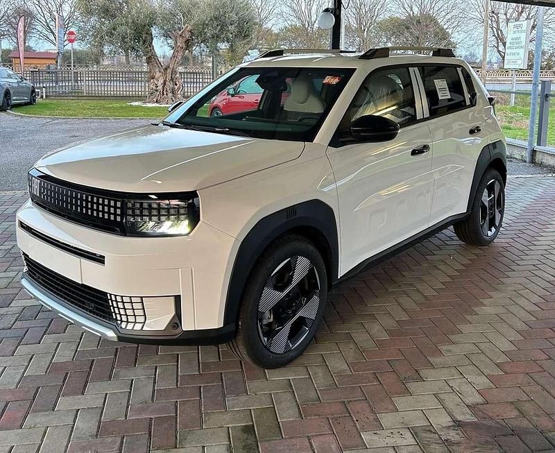 Nuova Fiat Grande Panda La Prima 101 CV (74 kW) 2025 Other Utilitaria