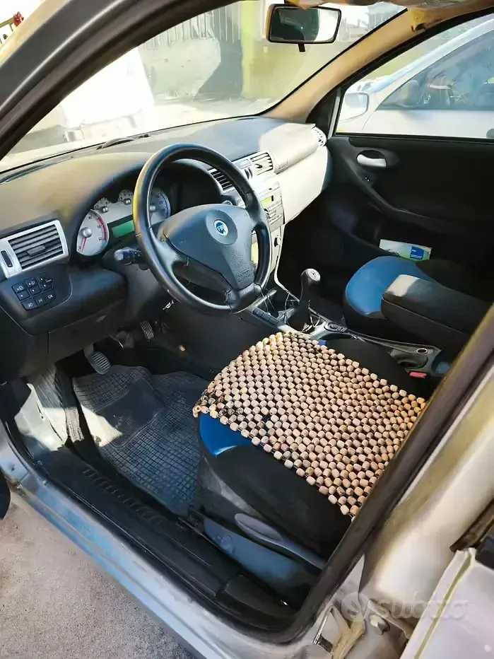 Usata Fiat Stilo 120 CV (88 kW) 2006 Grigio Berlina