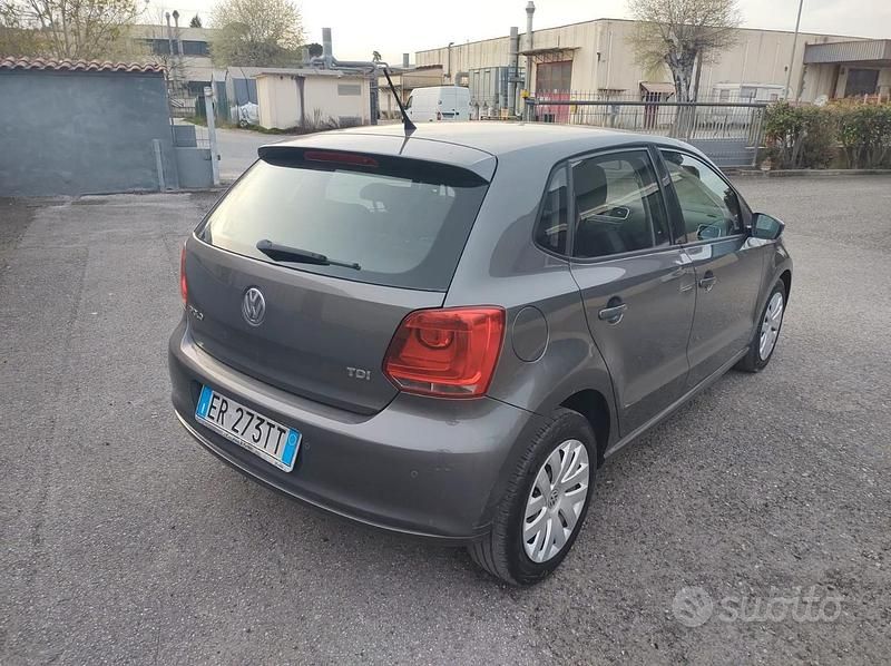 Usata VW Polo 60 CV (44 kW) 2013 Grigio Utilitaria