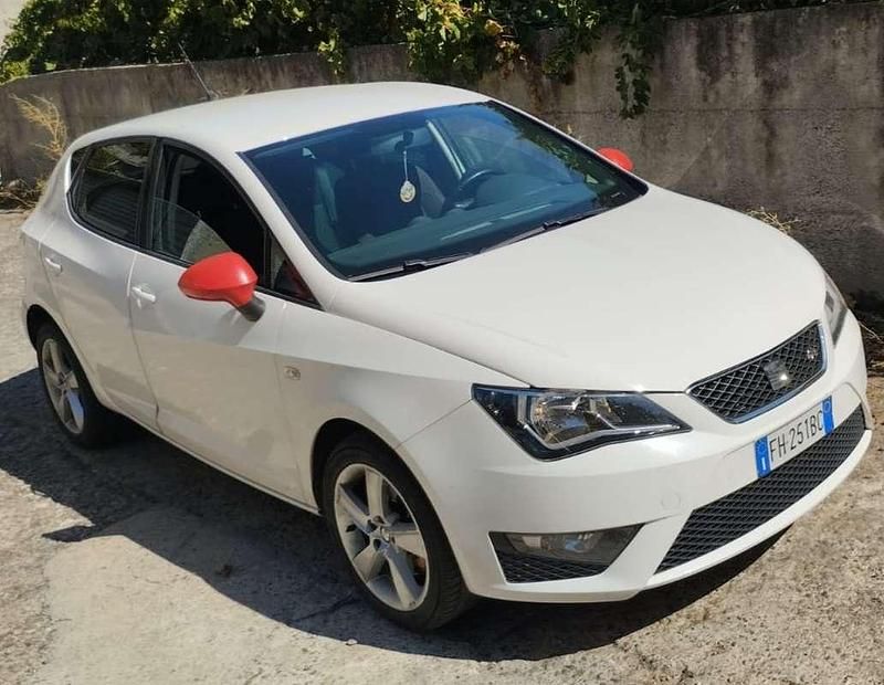 Bianco Usata 2017 Seat Ibiza FR Tre volumi | 12.000 € (Cara) - Immagine 1/4