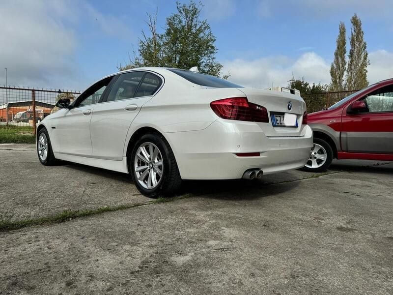 Usata BMW 520 Luxury Line 184 CV (135 kW) 2013 Bianco Berlina