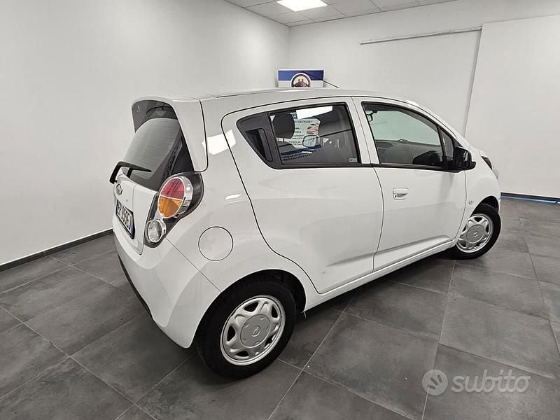 Usata Chevrolet Spark LS 68 CV (50 kW) 2012 Bianco Utilitaria