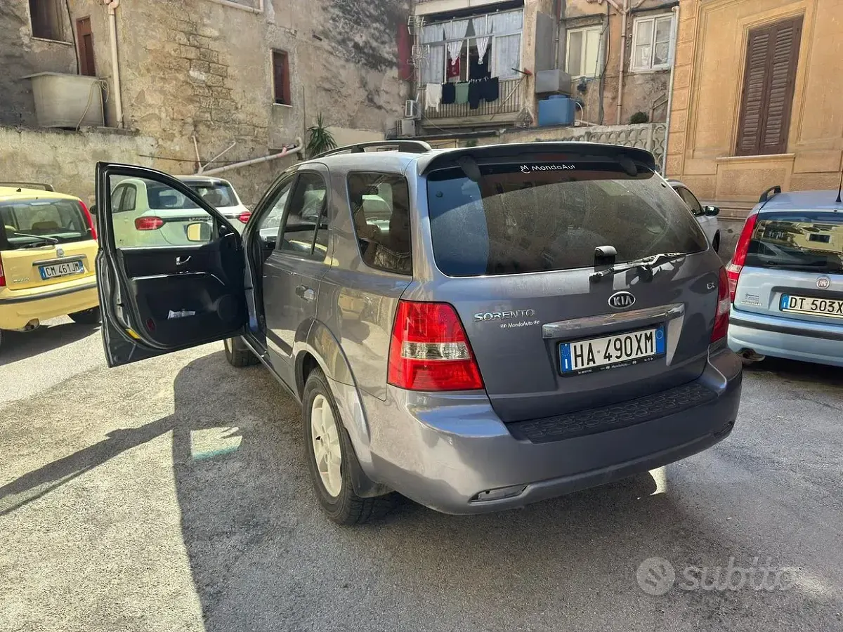 Usata Kia Sorento 170 CV (125 kW) 2008 Grigio SUV