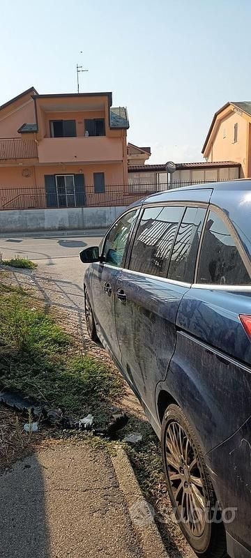 Blu Usata 2011 Ford C-MAX Monovolume | 2500 € (Super prezzo) - Immagine 1/4