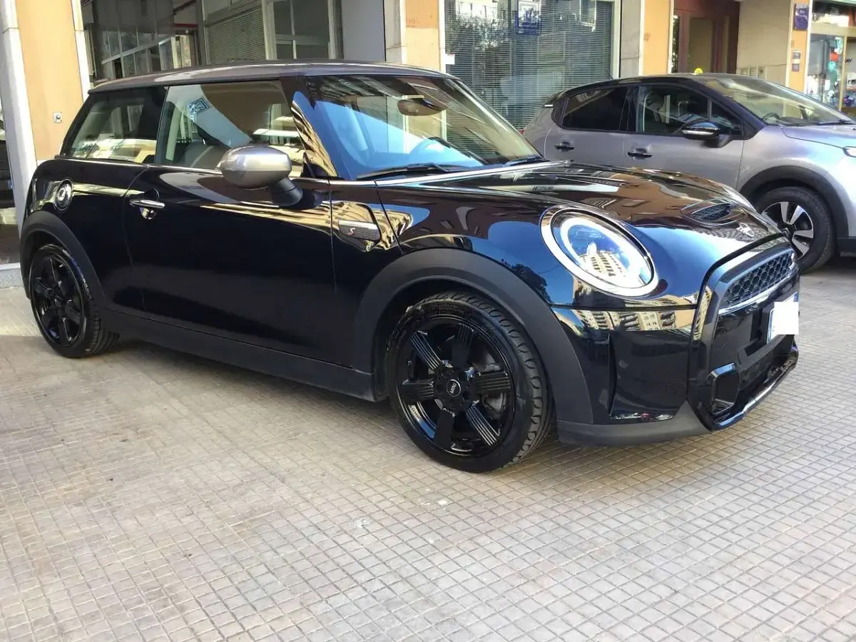 Usata Mini Cooper S Resolute Edition 178 CV (130 kW) 2022 Blu/azzurro Utilitaria