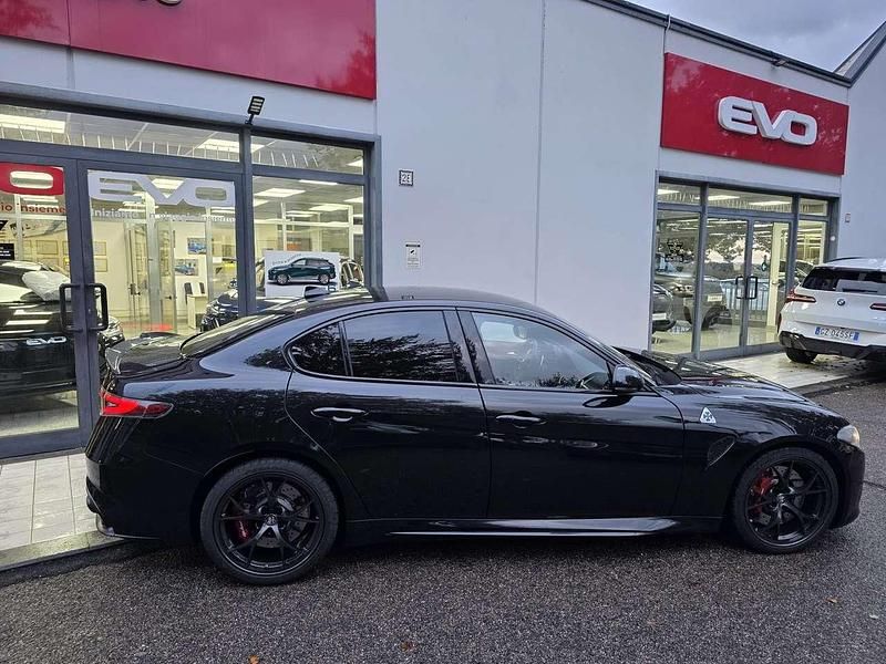 Usata Alfa Romeo Giulia Quadrifoglio 510 CV (375 kW) 2021 Nero Berlina