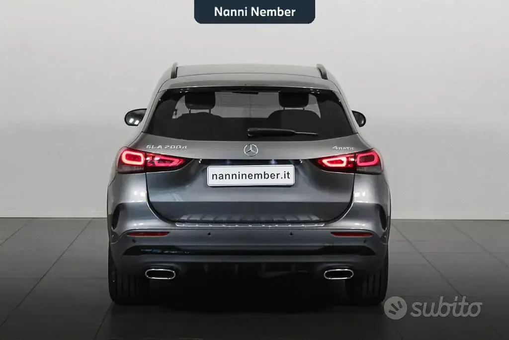 Usata Mercedes GLA200 Premium 150 CV (110 kW) 2022 Grigio SUV