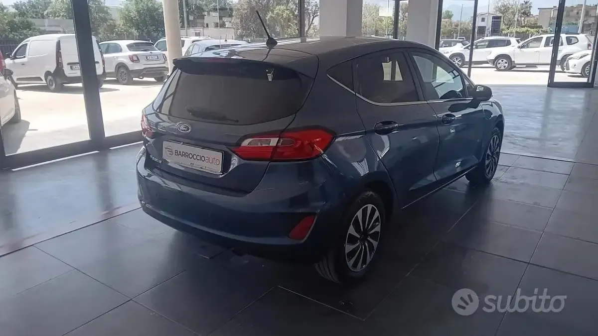 Usata Ford Fiesta Titanium 75 CV (55 kW) 2023 Grigio Utilitaria