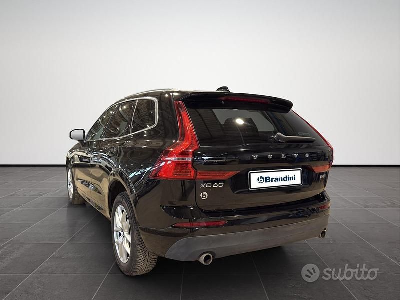 Usata Volvo XC60 Momentum 197 CV (144 kW) 2021 Nero SUV