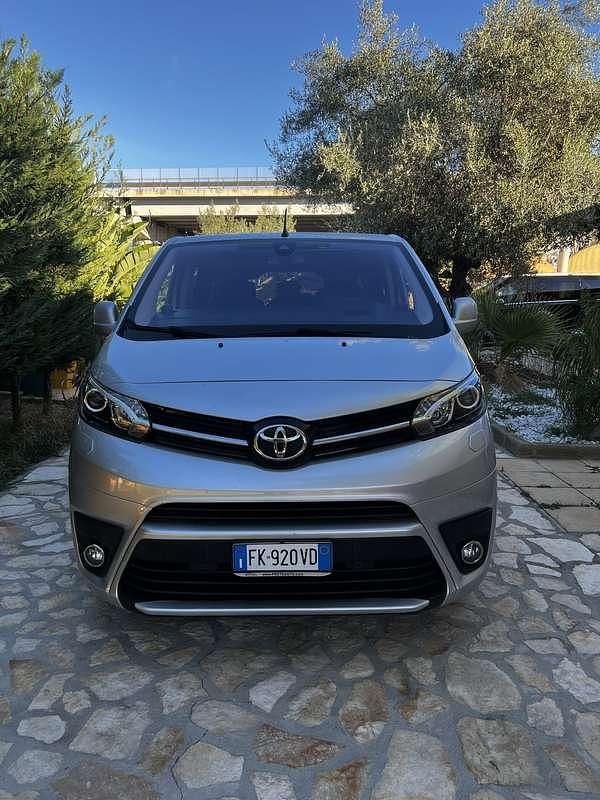 Usata Toyota Proace Verso Luxury 177 CV (130 kW) 2017 Station wagon