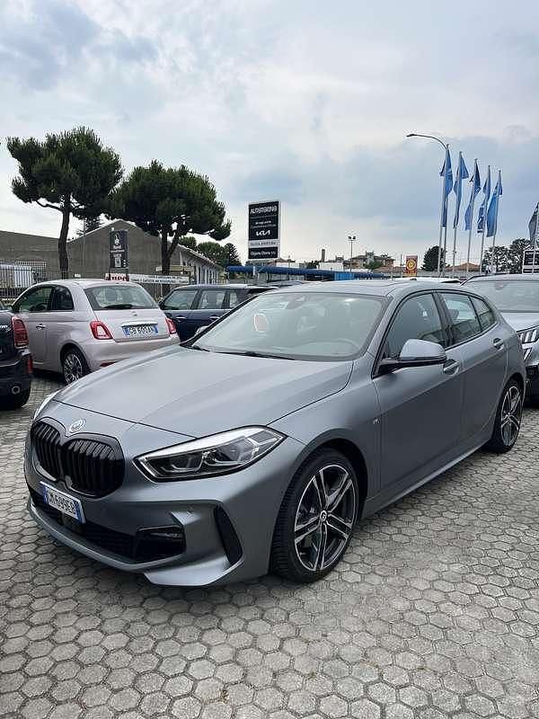 Usata 2023 BMW 120 M Sport Due volumi | 36.000 € (Cara) - Immagine 1/4