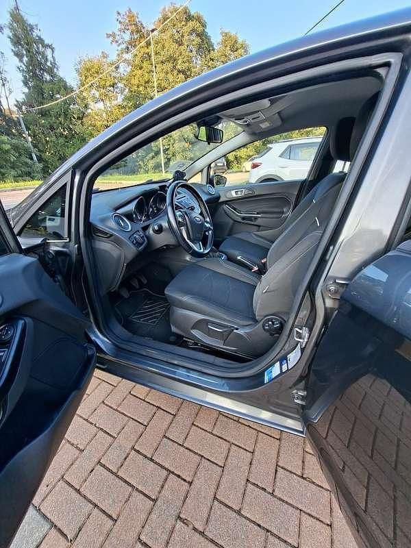 Usata Ford Fiesta Trend 80 CV (58 kW) 2015 Berlina