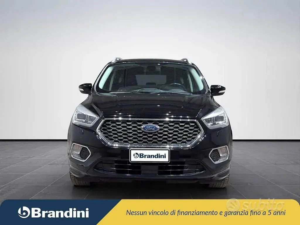 Usata Ford Kuga Vignale 150 CV (110 kW) 2018 Nero cinema SUV