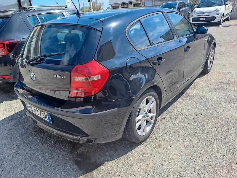 Occasion BMW 118 143 ch (105 kW) 2008 Noir Citadine