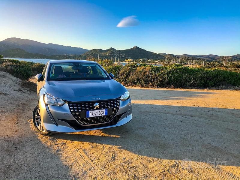 Usata Peugeot 208 101 CV (74 kW) 2019 Grigio Utilitaria
