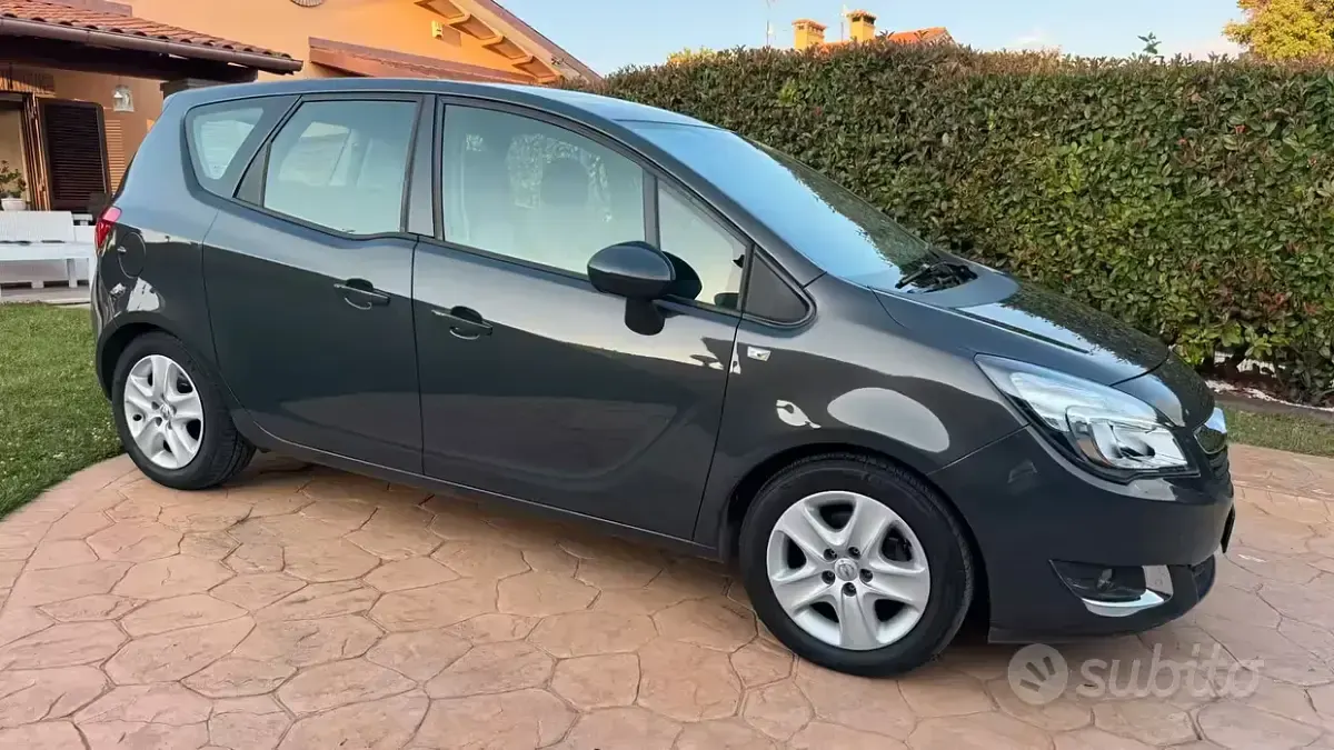 Usata Opel Meriva 120 CV (88 kW) 2016 Monovolume