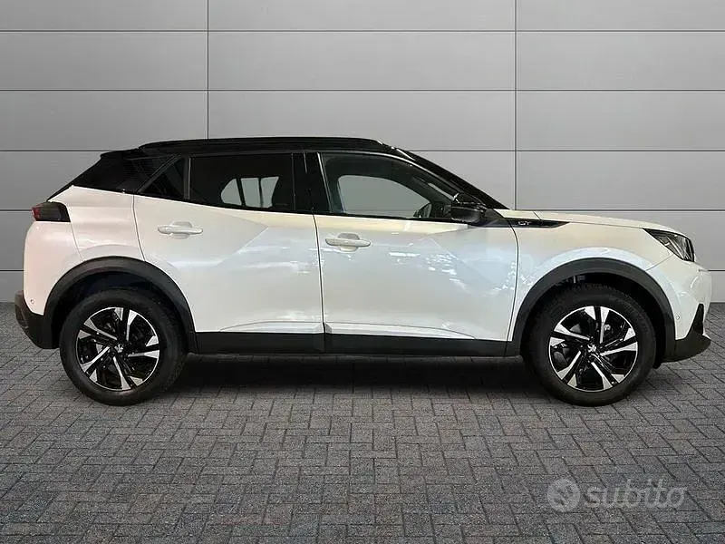 Usata Peugeot 2008 GT-line 131 CV (96 kW) 2022 Bianco SUV