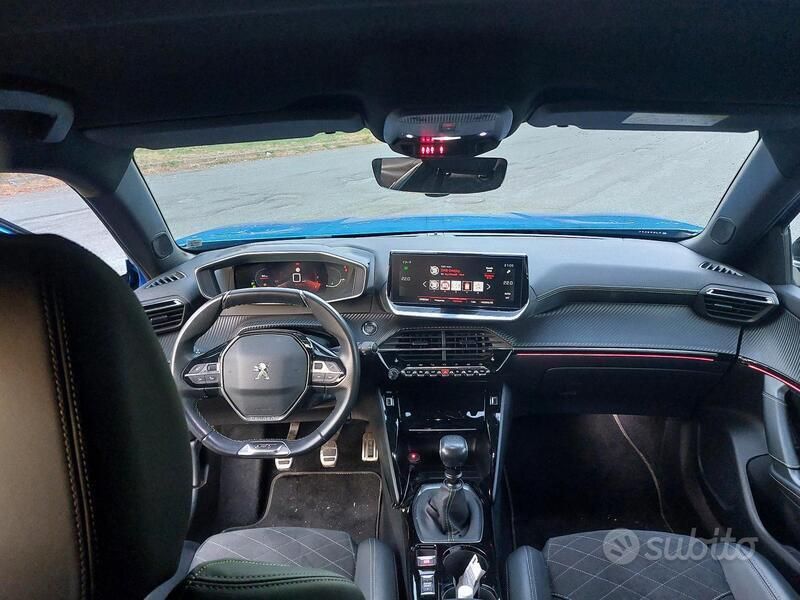 Usata Peugeot 2008 GT 131 CV (96 kW) 2021 Blu/azzurro SUV