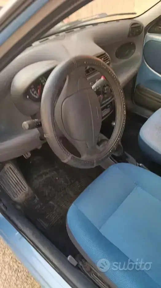 Usata Fiat 600 54 CV (39 kW) 2002 Bluazzurro Utilitaria