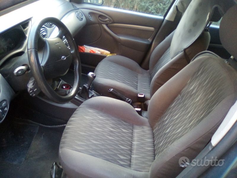 Usata Ford Focus 2002 Verde Station wagon