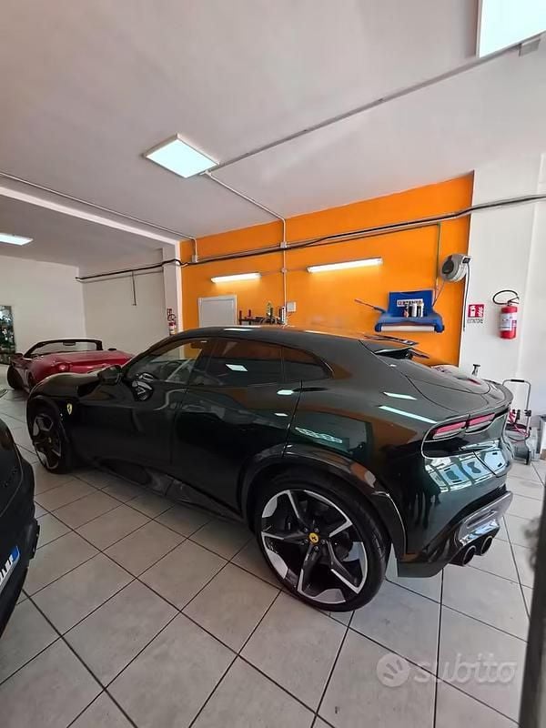 Usata Ferrari Purosangue 724 CV (532 kW) 2024 Verde SUV