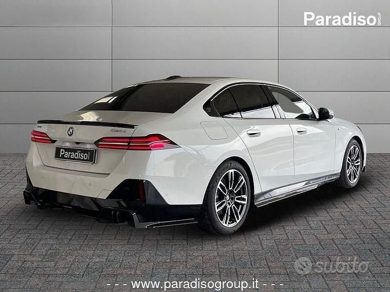 Nuova BMW 520 Comfort Edition 197 CV (144 kW) 2025 Bianco Berlina