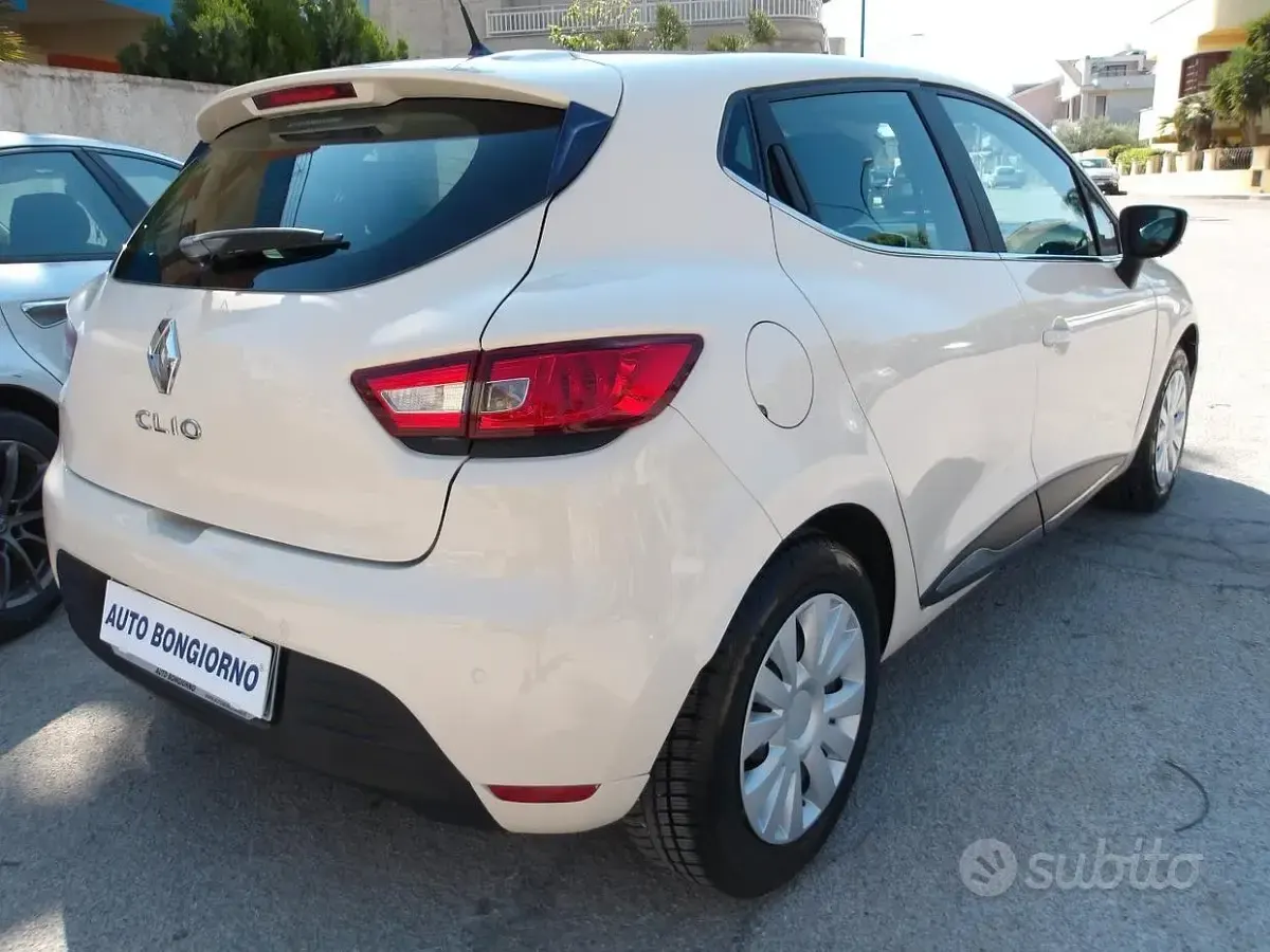 Usata Renault Clio IV Zen 73 CV (53 kW) 2017 Bianco Berlina