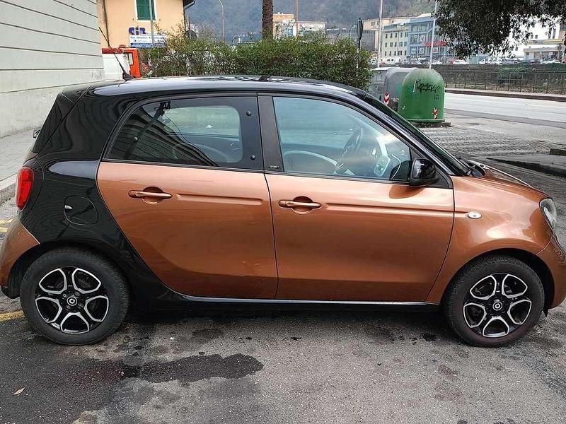 Usata Smart ForFour Prime 71 CV (52 kW) 2015 Bronzo Utilitaria
