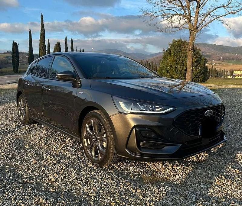 Usata Ford Focus ST-Line 125 CV (91 kW) 2023 Grigio Berlina