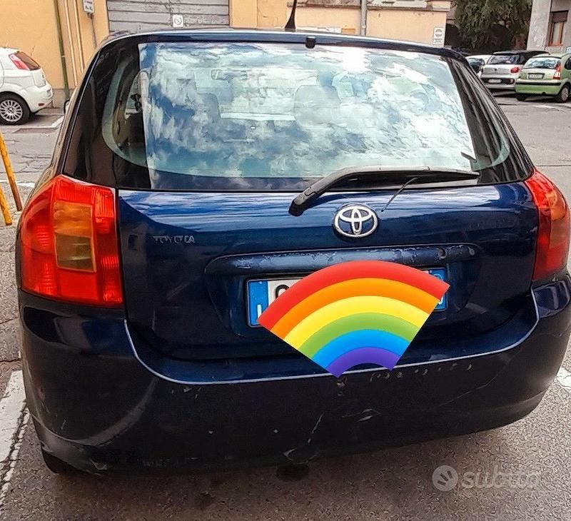 Usata Toyota Corolla 97 CV (71 kW) 2002 Blu Utilitaria