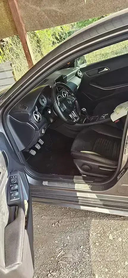 Usata Mercedes A200 136 CV (100 kW) 2015 Grigio Utilitaria
