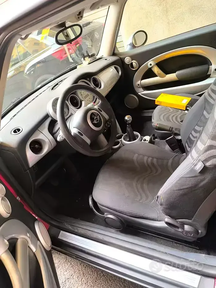 Usata Mini ONE 90 CV (66 kW) 2002 Rosso Utilitaria
